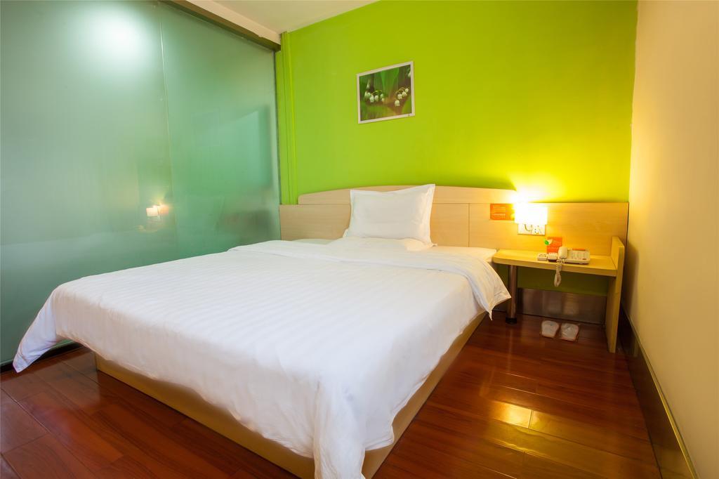7Days Inn Guangzhou Nonglinxia Road Ouzhuang Subway Station מראה חיצוני תמונה